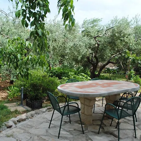 Natura Lägenhet Makarska