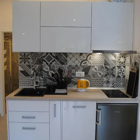 Natura Lägenhet Makarska